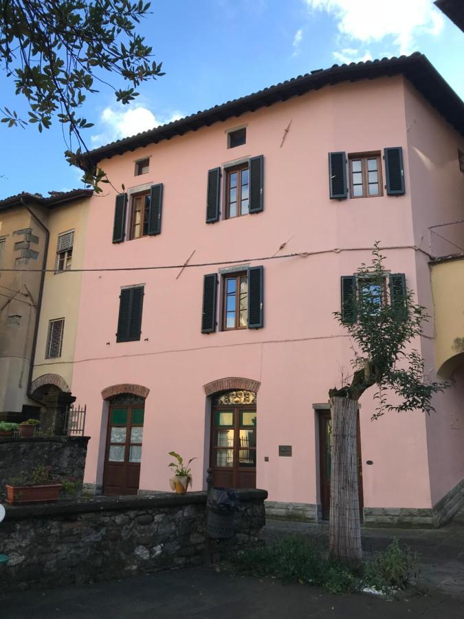 Casa Carlo Apartment Barga Bagian luar foto