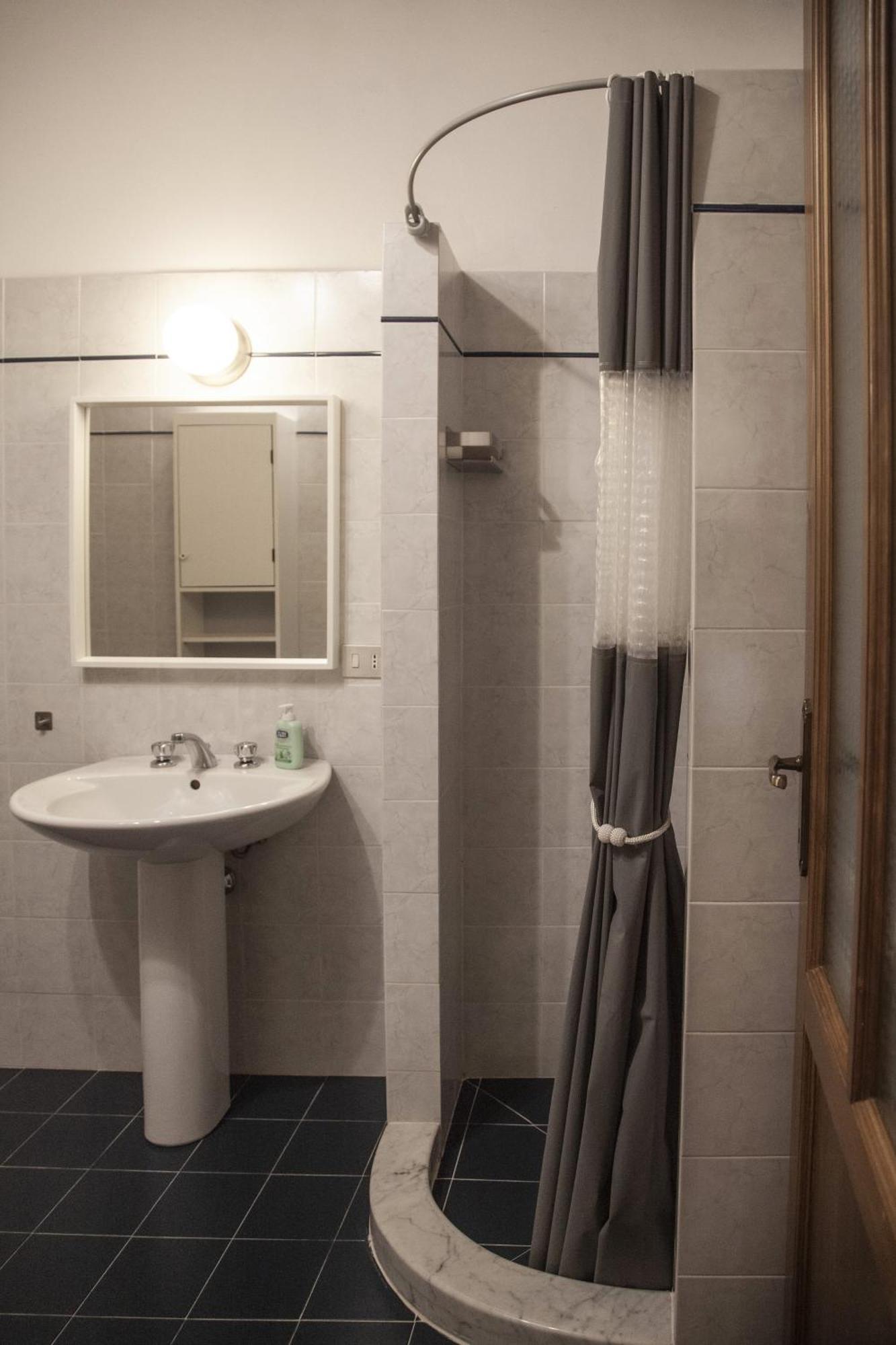 Casa Carlo Apartment Barga Bagian luar foto
